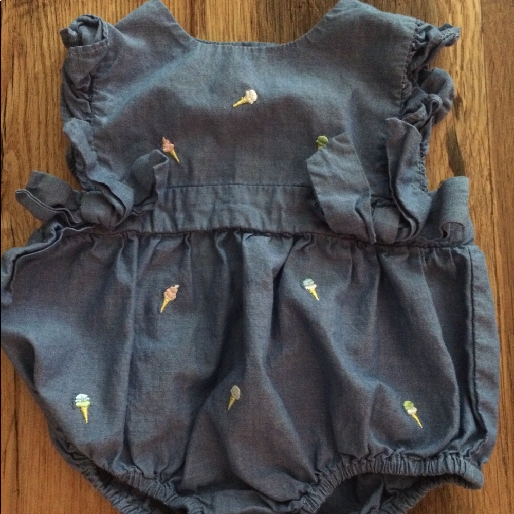 Newborn outfit